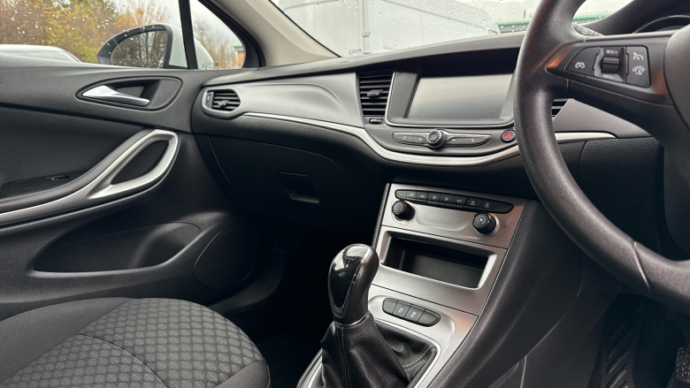 Vauxhall Astra 1.0T ecoTEC Design 5dr Petrol Hatchback